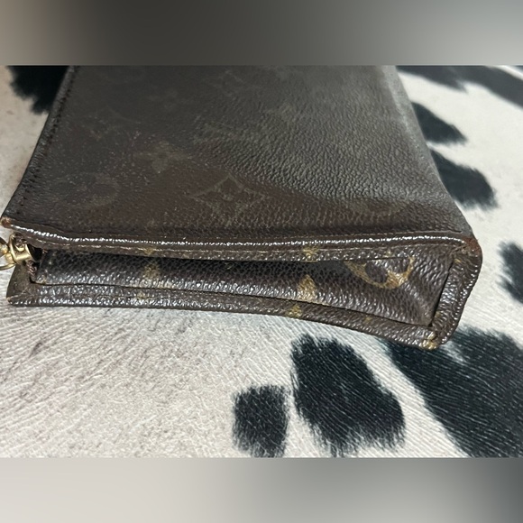 Louis Vuitton Brown Monogram Zip Pouch Clutch - Picture 5 of 16